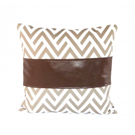 IND10 - BEJ zigzag patterned square pillowcase